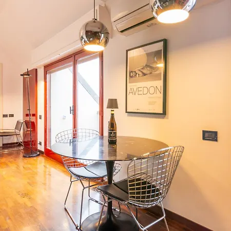 Chic Floor In 아파트 밀라노